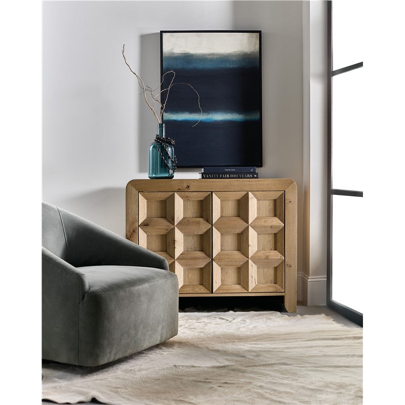 Commerce And Market - Haven Accent Chest - Light Brown