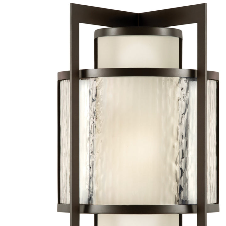 Singapore Moderne Outdoor 19" Outdoor Wall Sconce