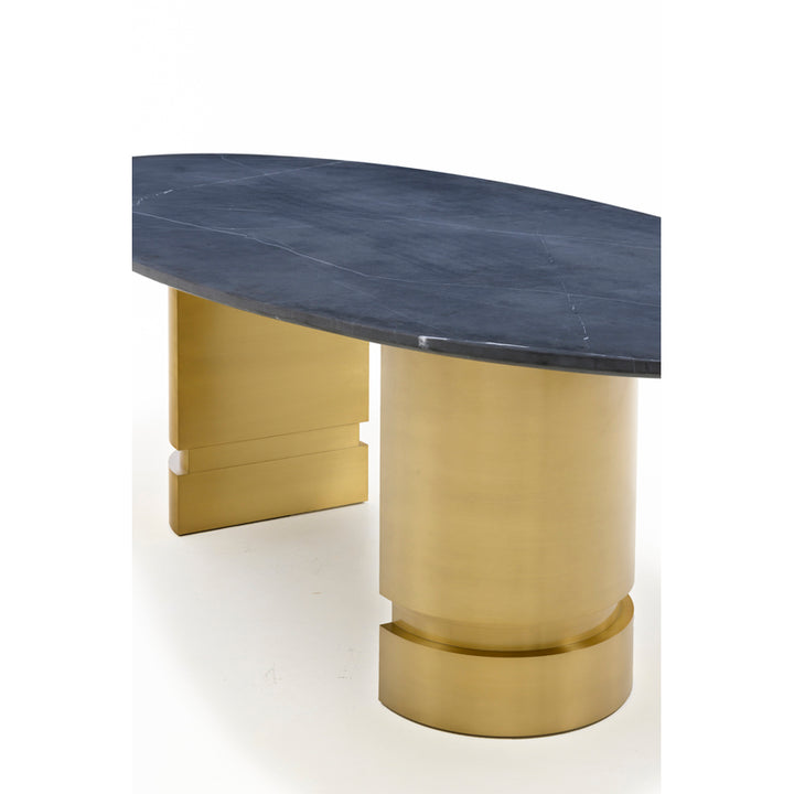 Gustav Dining Table