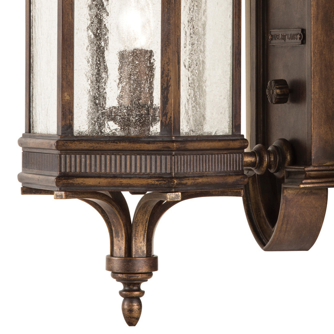 Holland Park 18" Outdoor Wall Mount