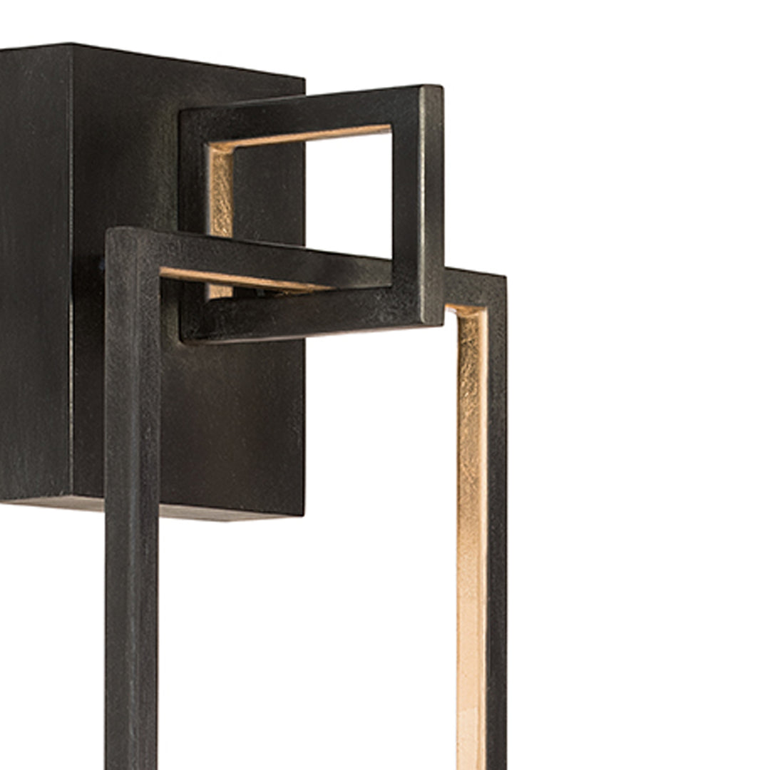 Delphi 26.75" Sconce