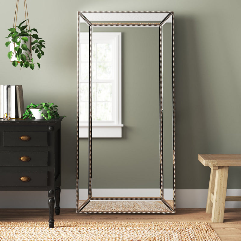 TitusMirror