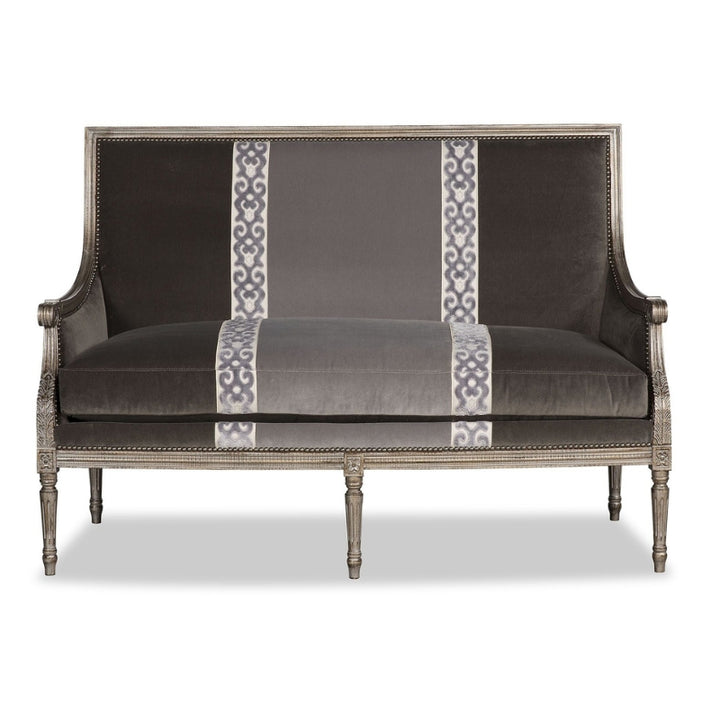 Aliah Settee