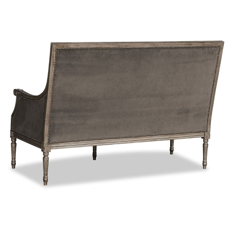 Aliah Settee