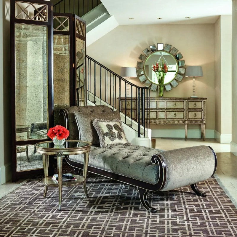 Aphrodite Chaise