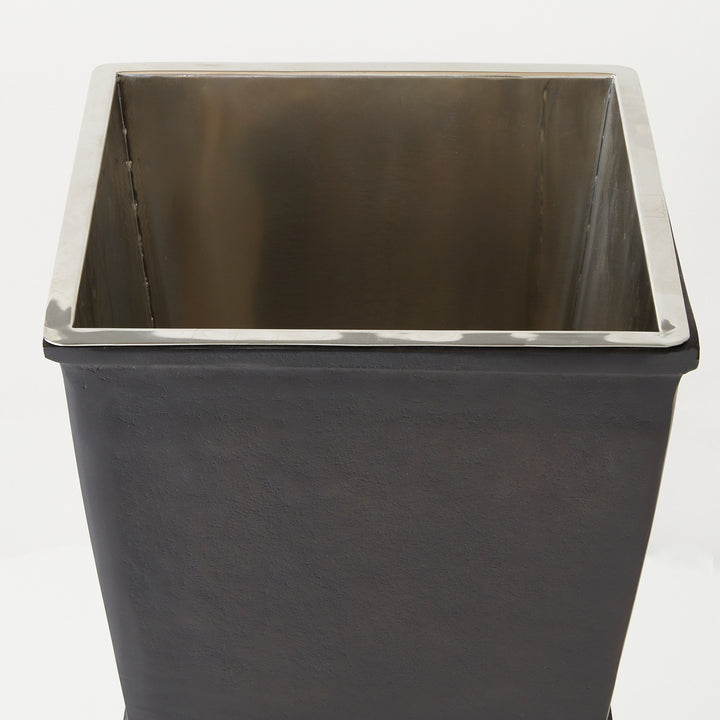 Chaparral Planter