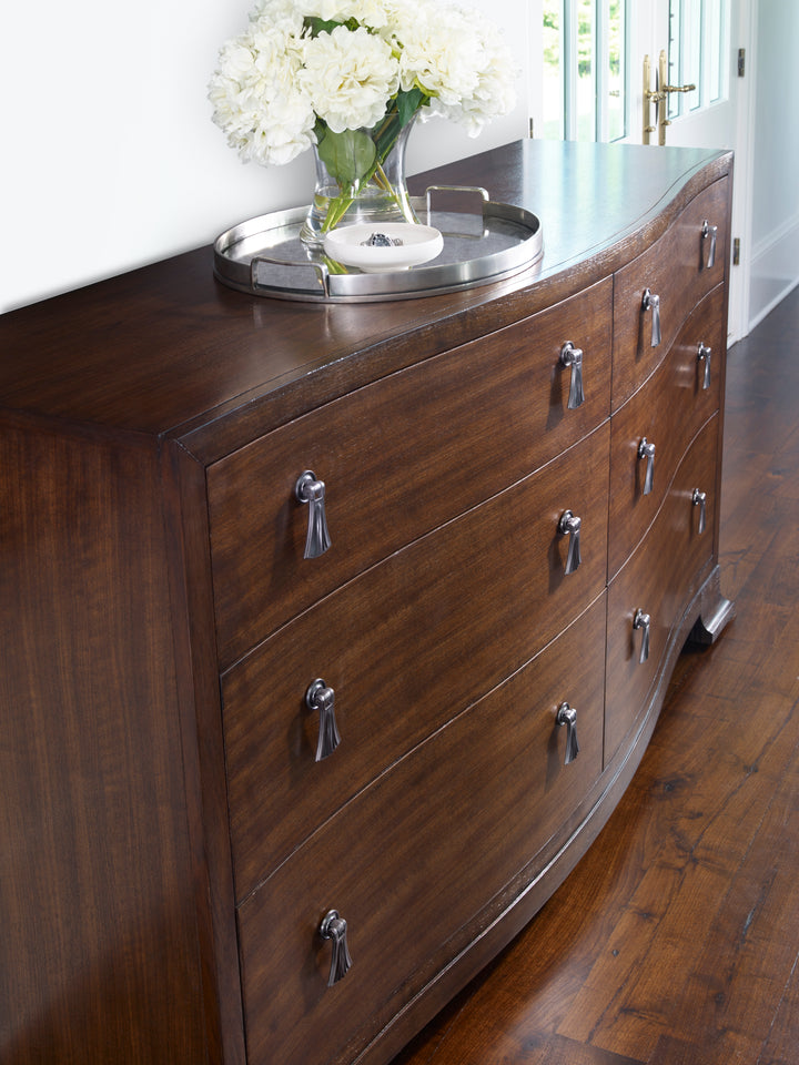 Aria Dresser