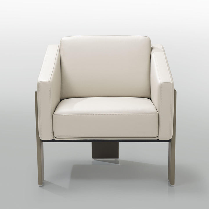 Nicole Chair