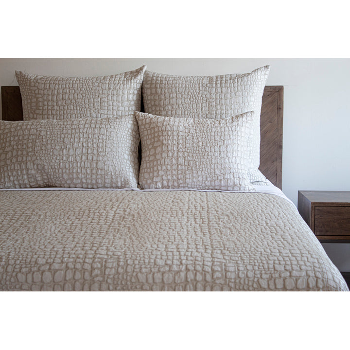 Croc King Coverlet