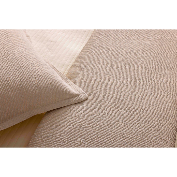 Screen Silver Queen Coverlet