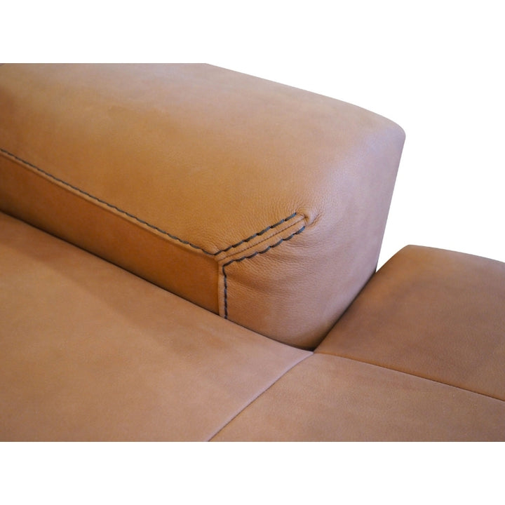 Chic Chaise