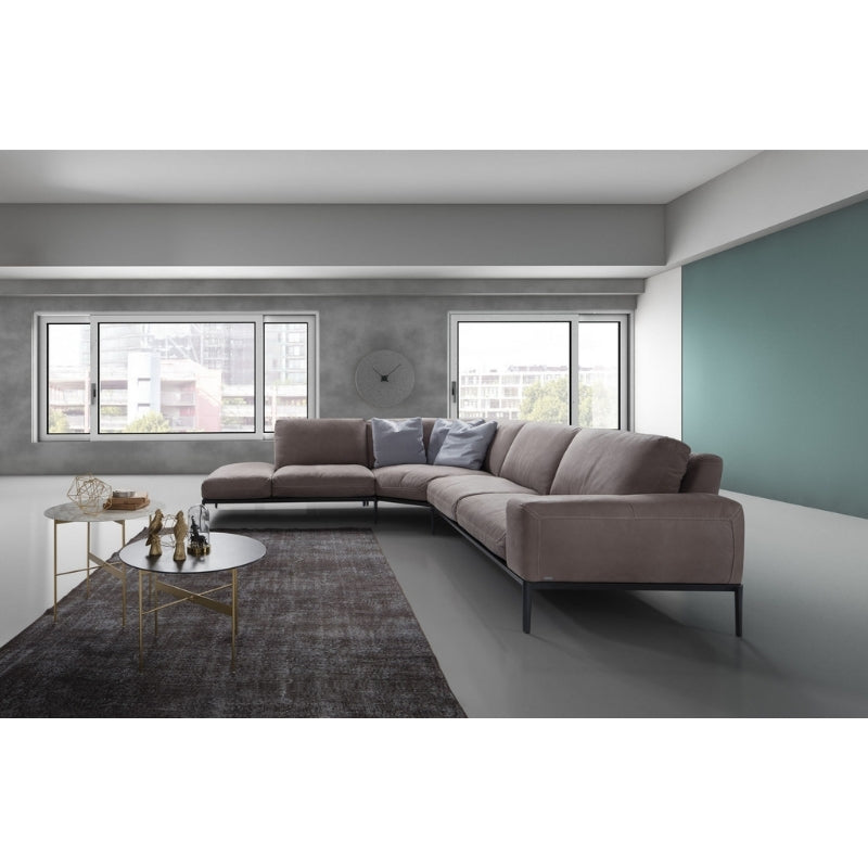 Chic sectional