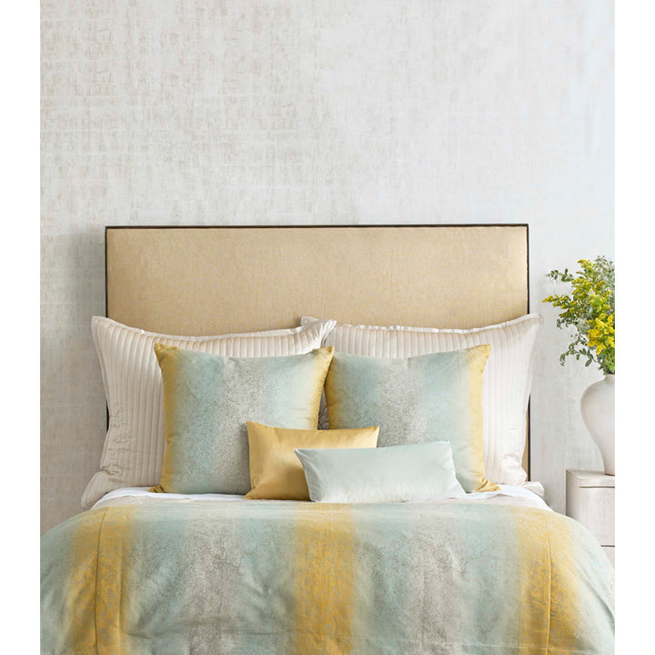 Leto Queen Duvet