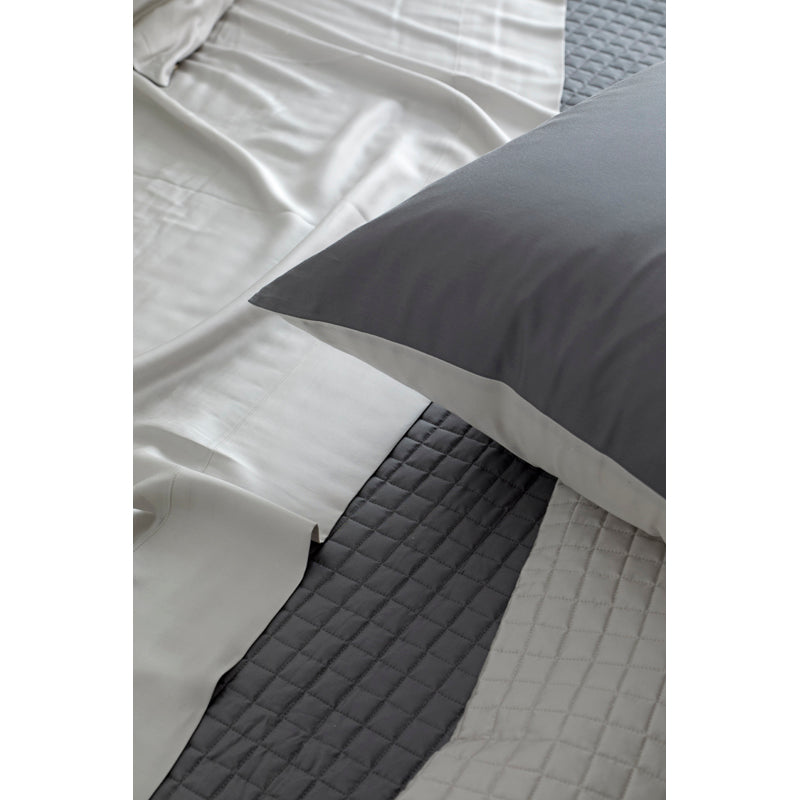 Ready To Bed 2.0 Grey/Silver Queen Duvet