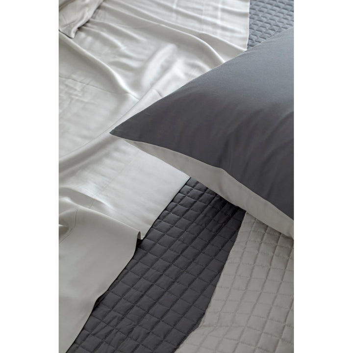 Ready To Bed 2.0 Grey/Silver Queen Duvet