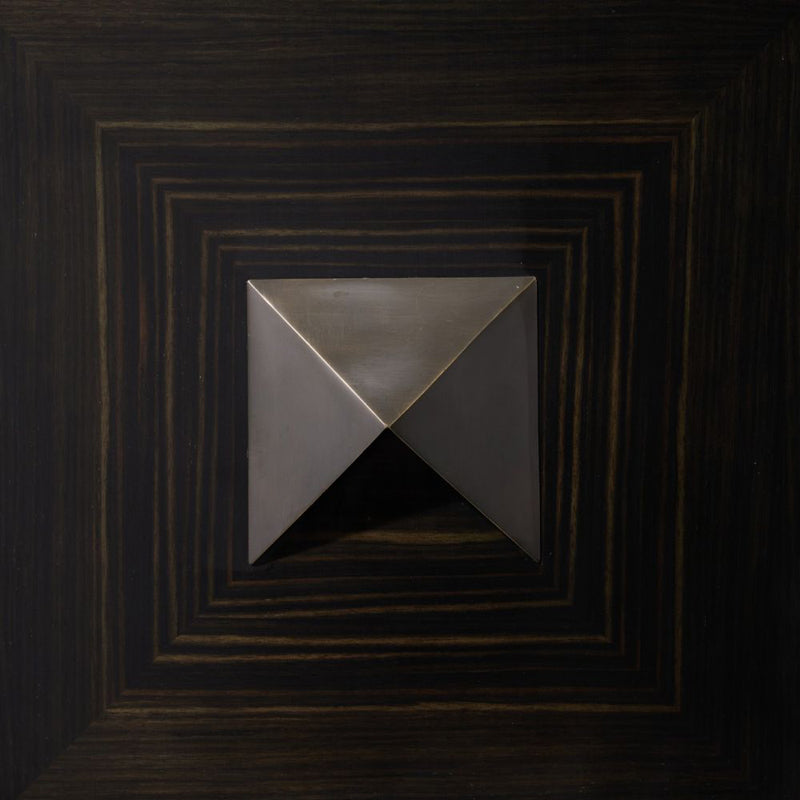 Bella Cabinet