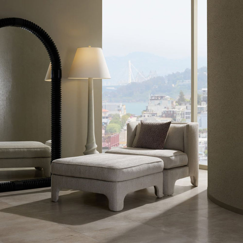 Ava Ottoman