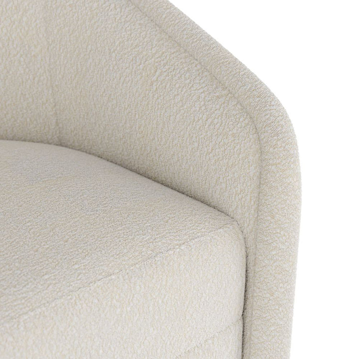 Aljona Chair