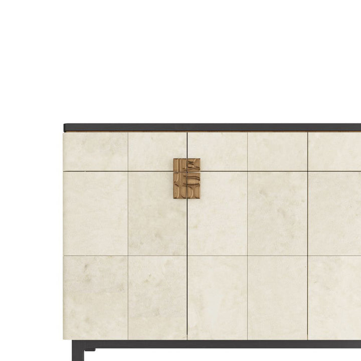 Braelyn Credenza