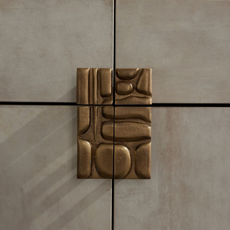 Braelyn Credenza