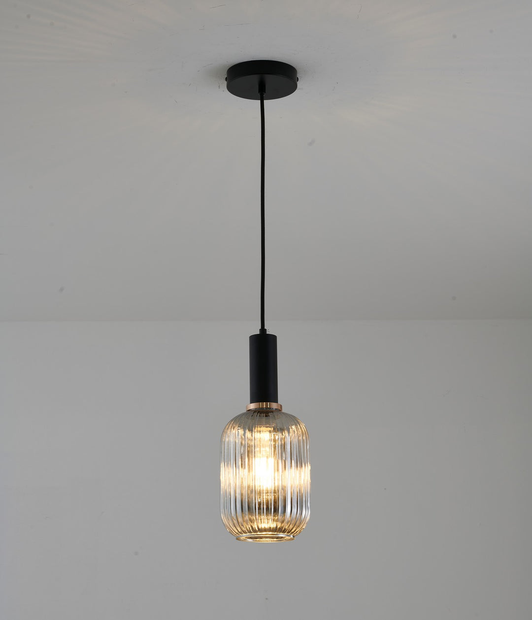 GL323P5B One Light Pendant