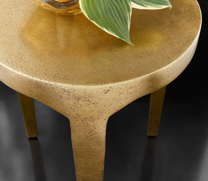 Bradford Spot Table