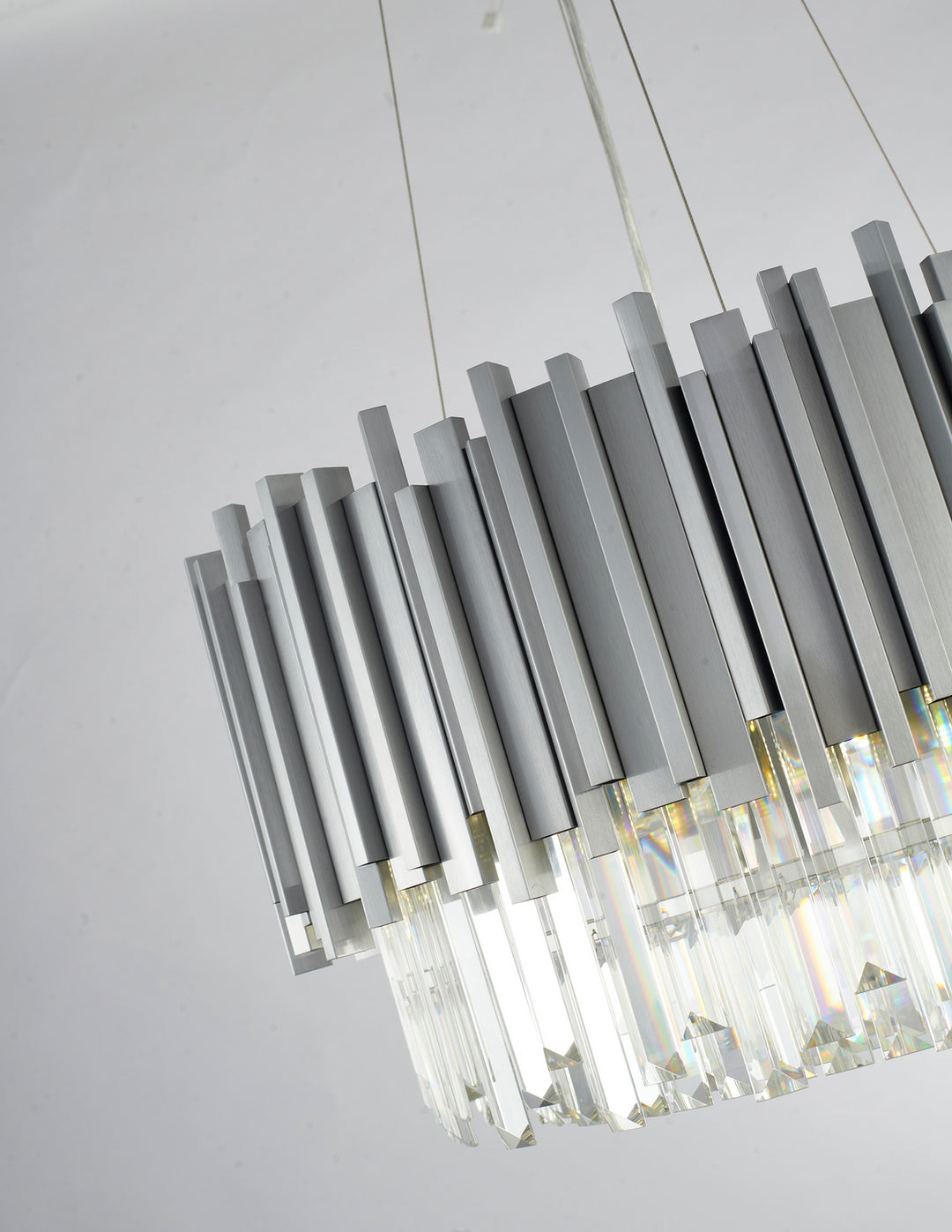 MU10C22CH Eight Light Chandelier