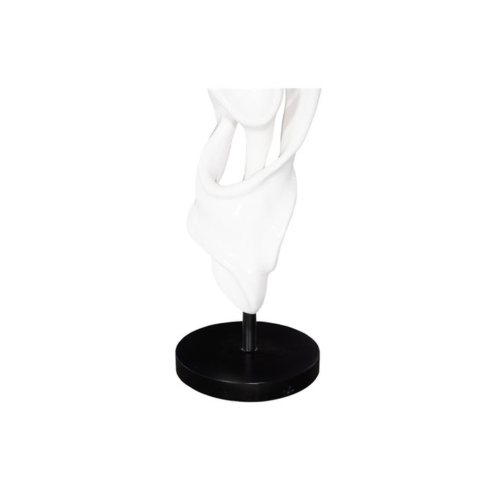 Cast Dancing Sculpture, Coupé