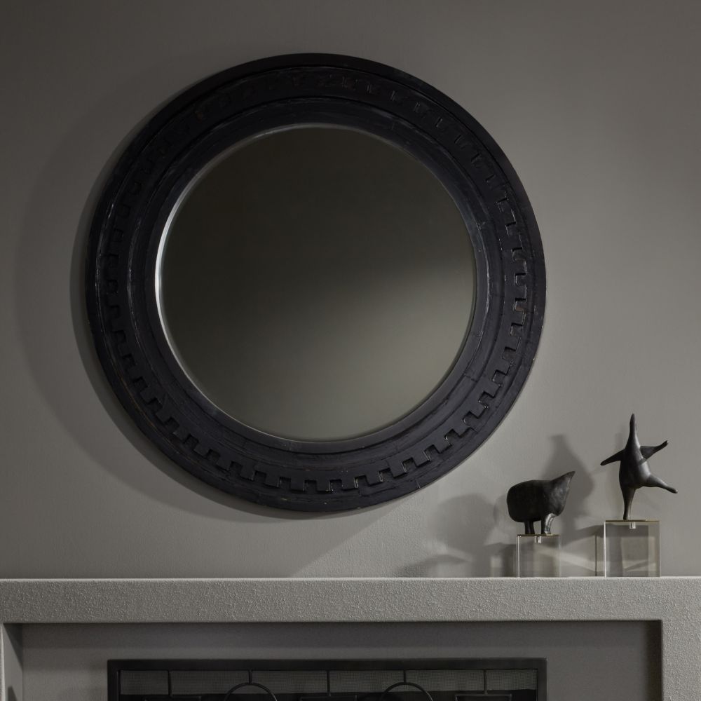 Yaretzi Mirror
