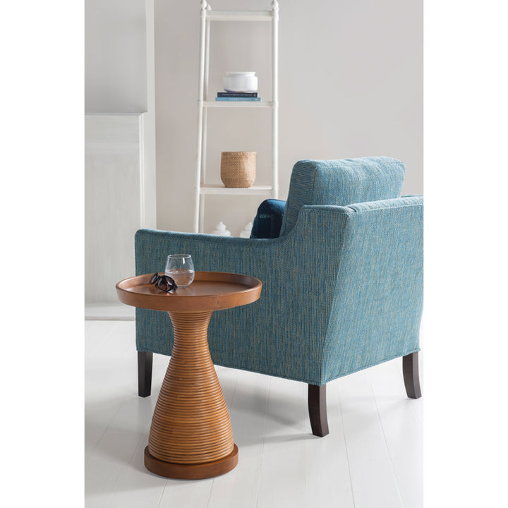Vero Spot Table